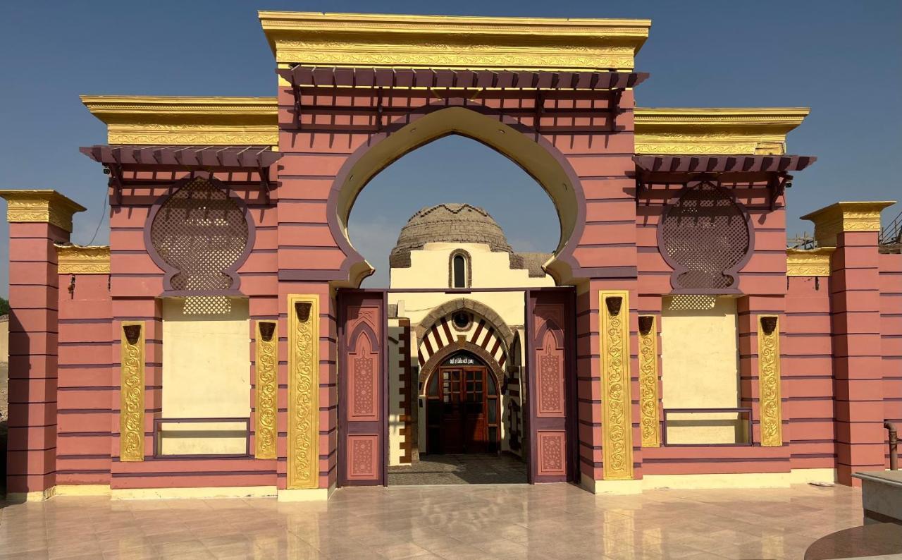Elphardous Oasis Hotel Luxor Eksteriør bilde